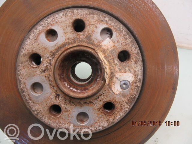 Skoda Yeti (5L) Fusée d'essieu de moyeu de la roue avant 