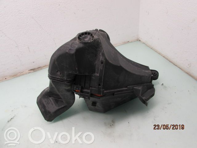 BMW 1 E81 E87 Boîtier de filtre à air 
