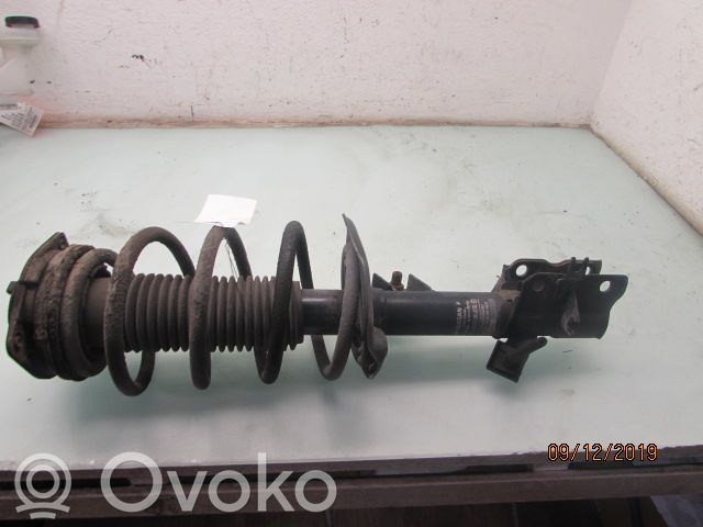 Nissan Qashqai Ansamblu amortizor cu arc față 