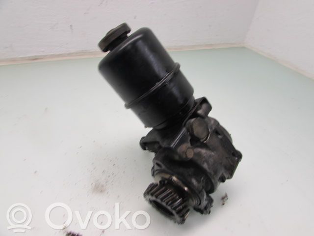 Mitsubishi Pajero Pompe direction assistée