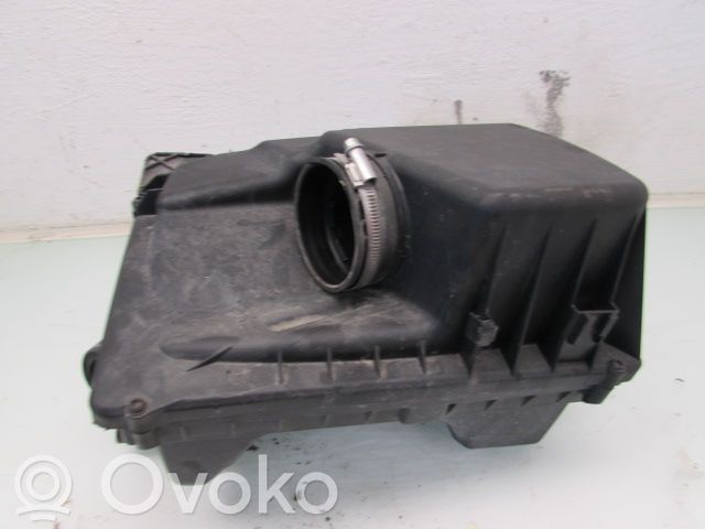 Opel Astra H Cutie filtru aer 