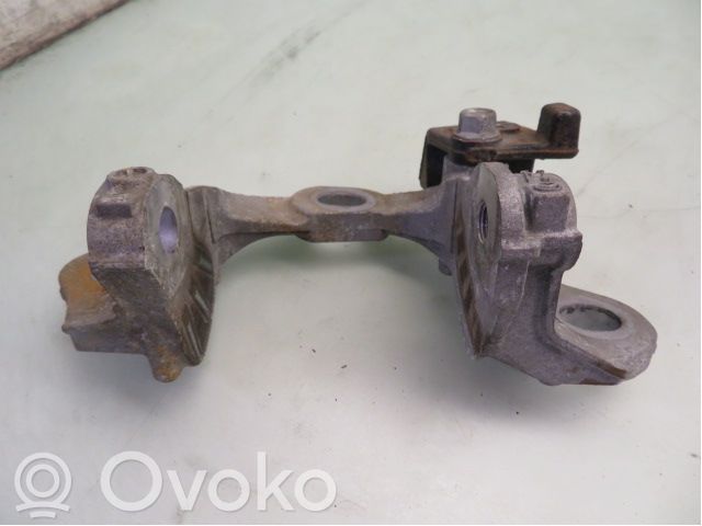 Mazda CX-5 Engine mount bracket 