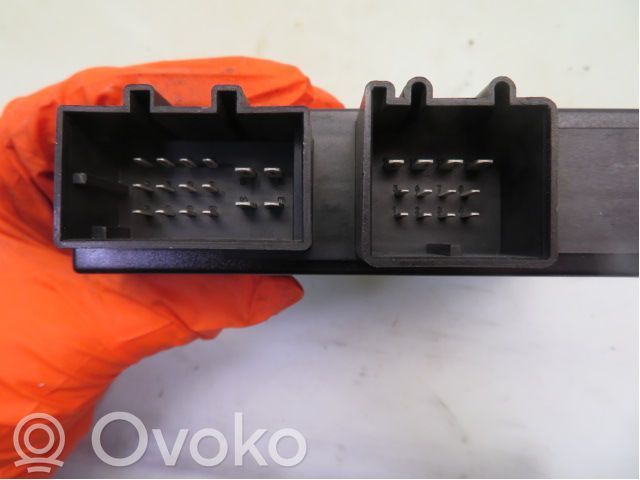 Audi A4 S4 B8 8K Module de contrôle crochet de remorque 