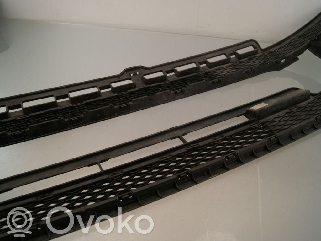 Volkswagen e-Up Grille inférieure de pare-chocs avant