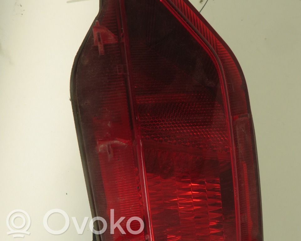Toyota RAV 4 (XA40) Éclairage de pare-chocs arrière