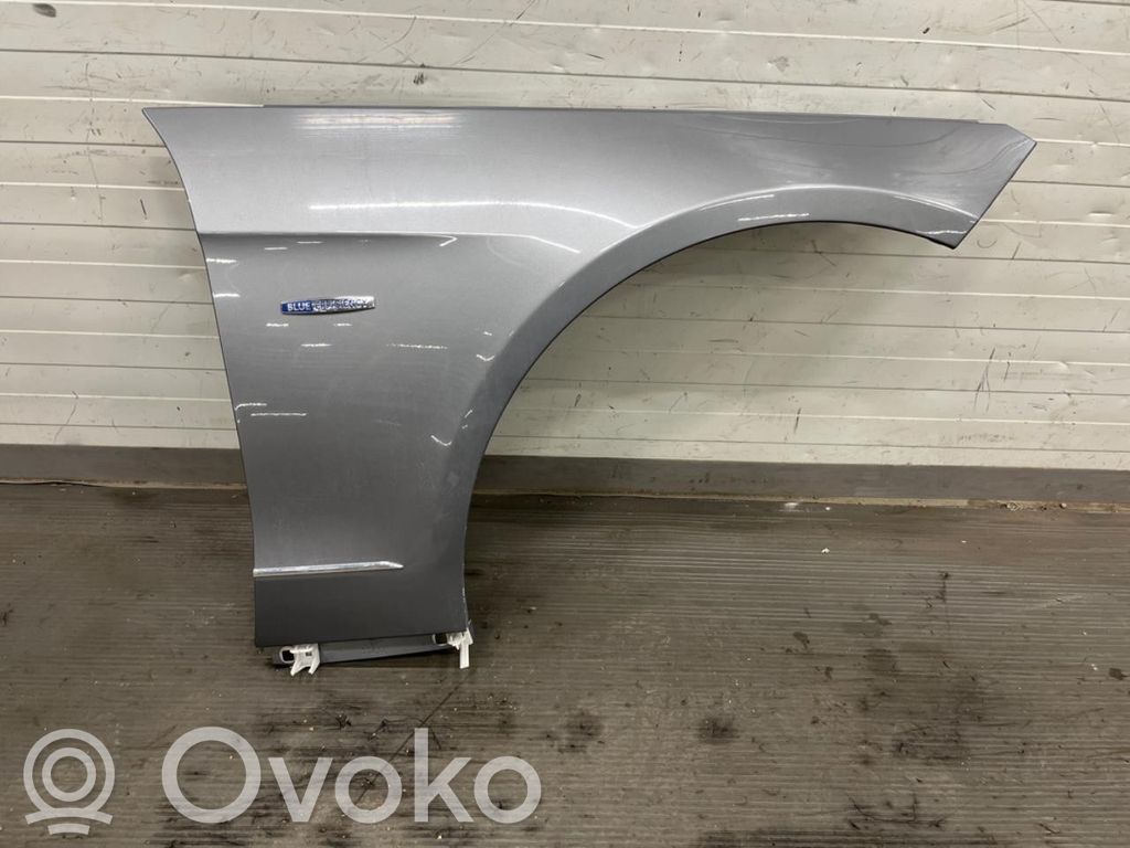 Mercedes-Benz E W212 Błotnik przedni