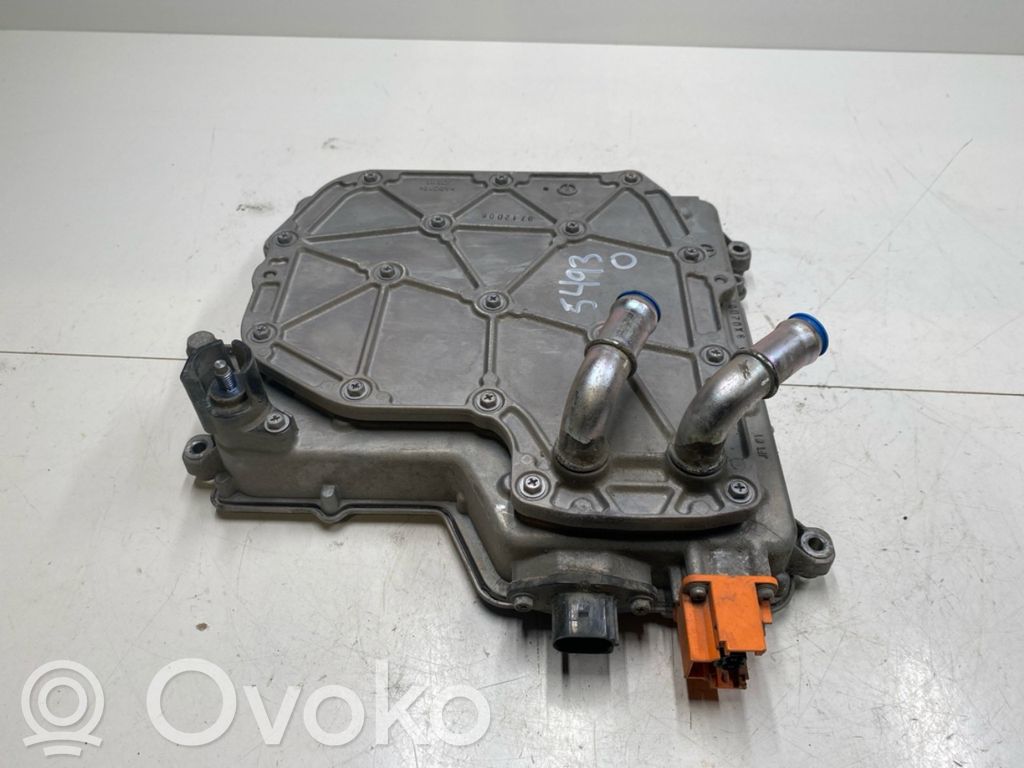 Audi e-tron Jännitteenmuunnin/vaihtosuuntaaja