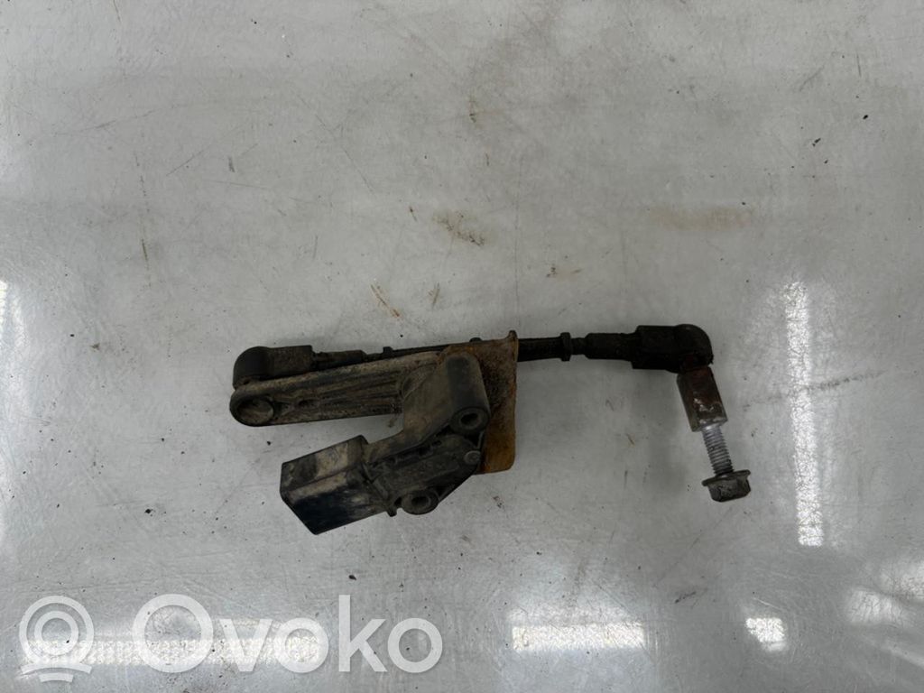 Audi Q7 4M Leva sensore di livello altezza posteriore 