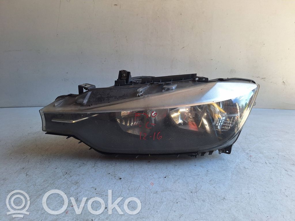 BMW 3 F30 F35 F31 Lampa przednia 