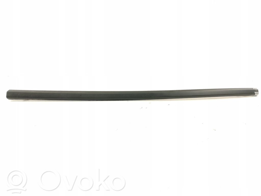 Lancia Y 840 Spārna dekoratīvā apdare (moldings) 