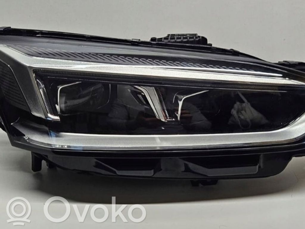 Audi A5 Priekšējais lukturis 