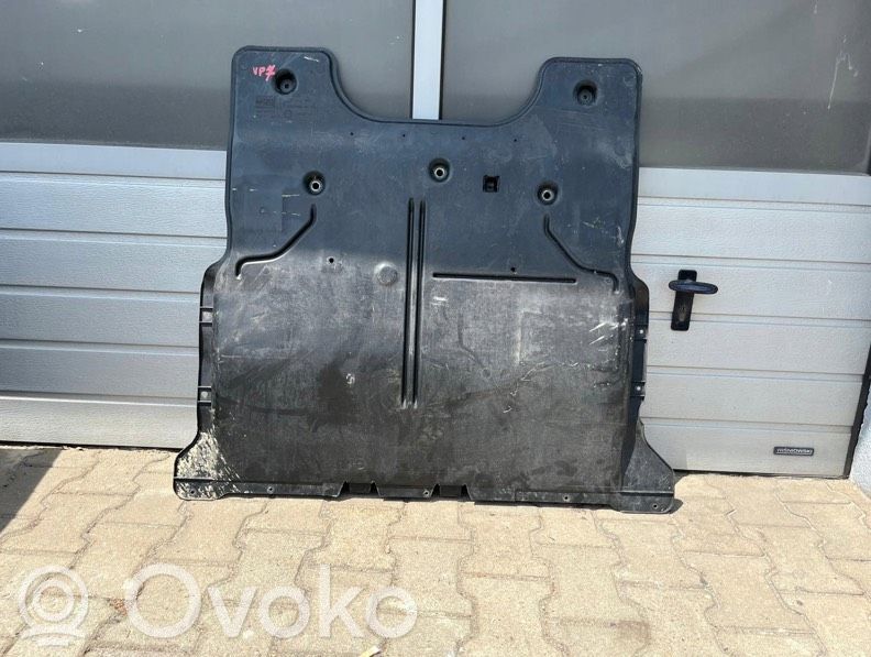 Skoda Scala Protecție inferioară motor 