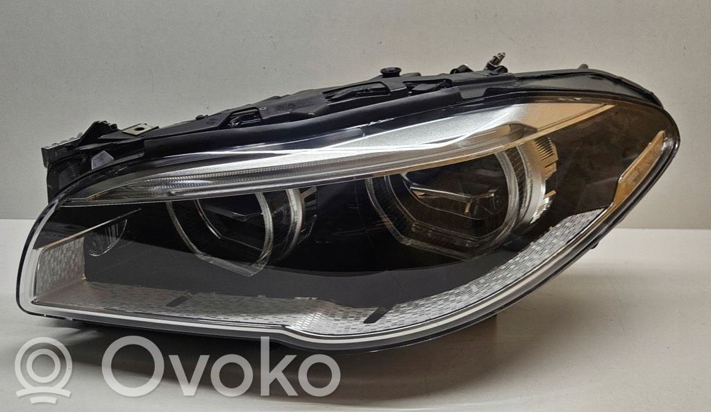 BMW 5 F10 F11 Lampa przednia 