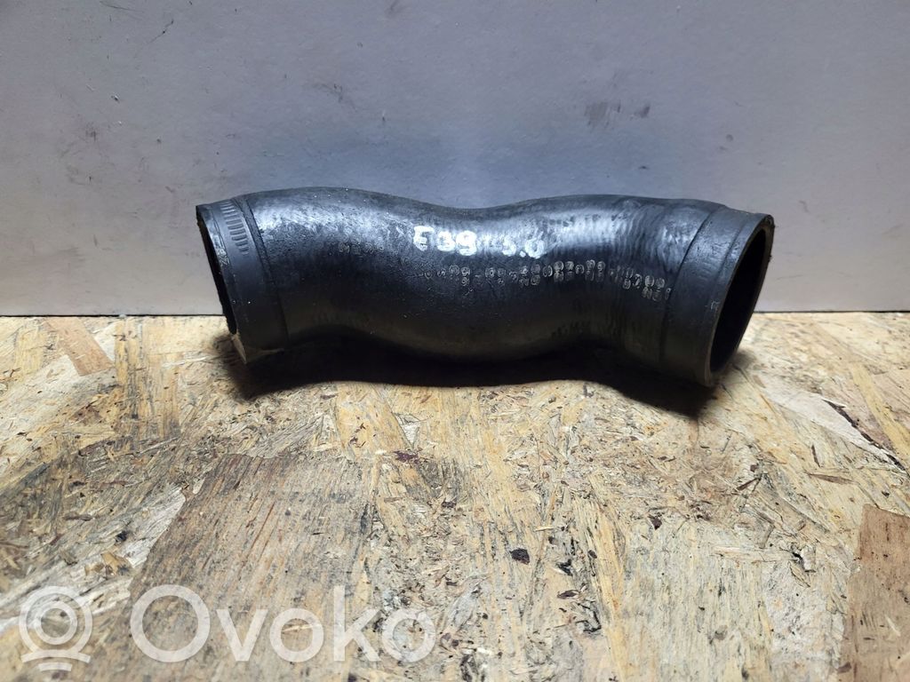 BMW 5 E39 Interkūlera šļūtene (-es) / caurule (-es) 