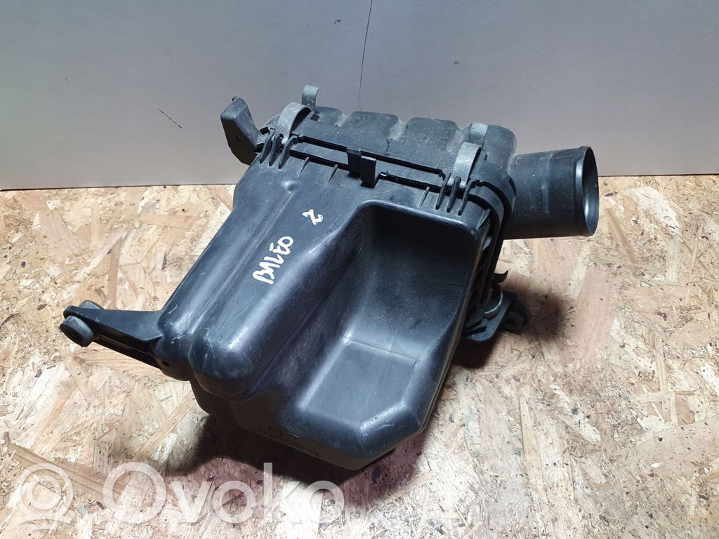 Suzuki Baleno EG Ilmansuodattimen kotelo 