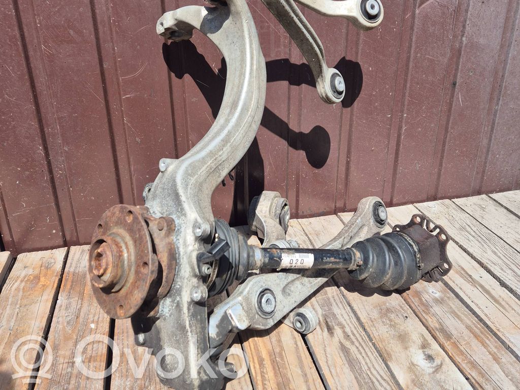 Audi A8 S8 D3 4E Front wheel hub spindle knuckle 