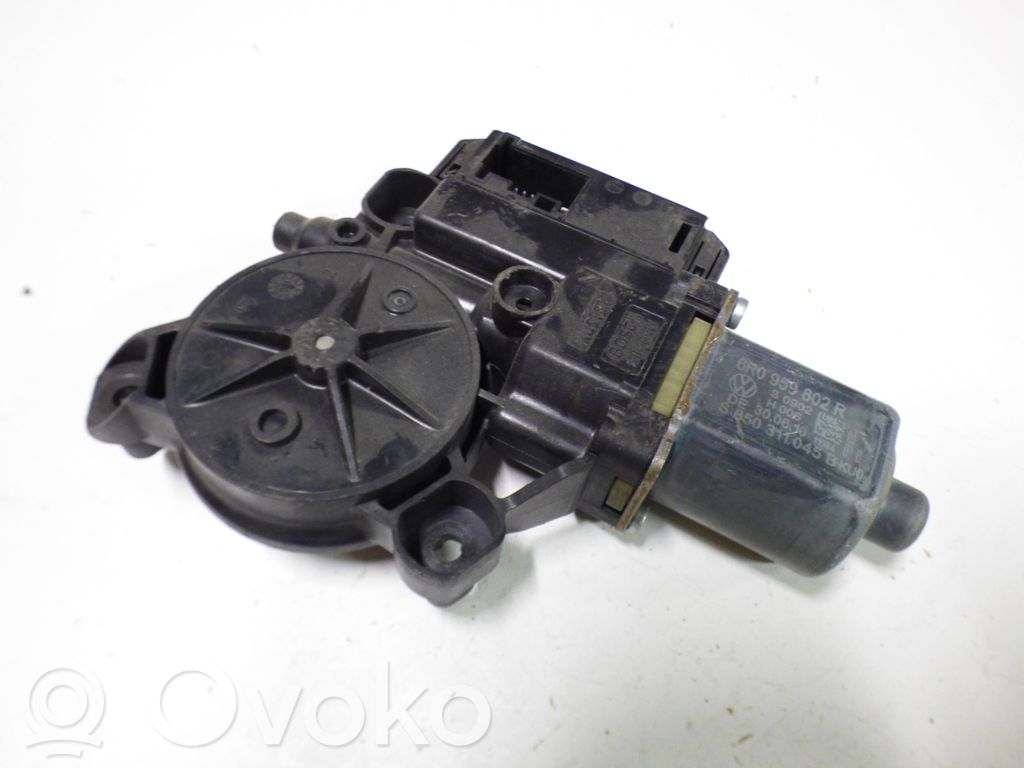 Volkswagen Polo V 6R Silnik regulatora szyby drzwi przednich 