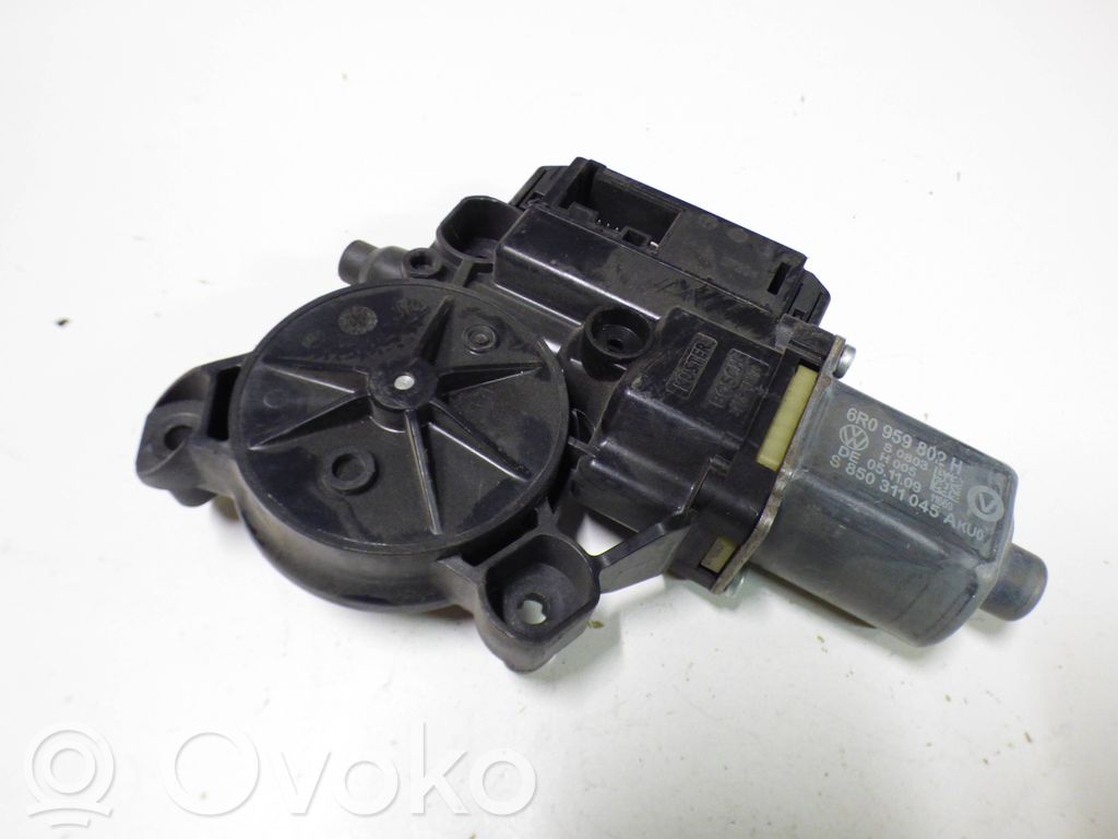 Volkswagen Polo V 6R Silnik regulatora szyby drzwi przednich 