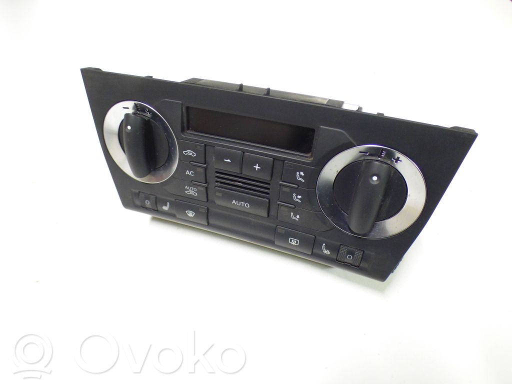 Audi A3 S3 8P Climate control unit 