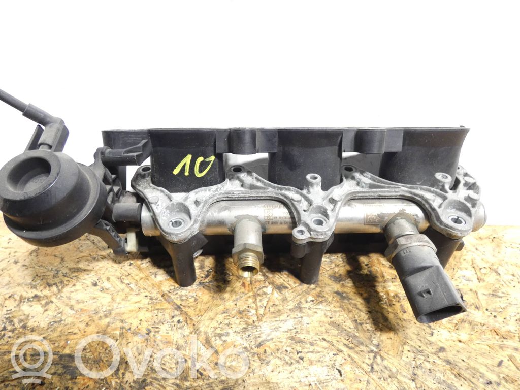 Audi A4 S4 B6 8E 8H Colector de admisión 