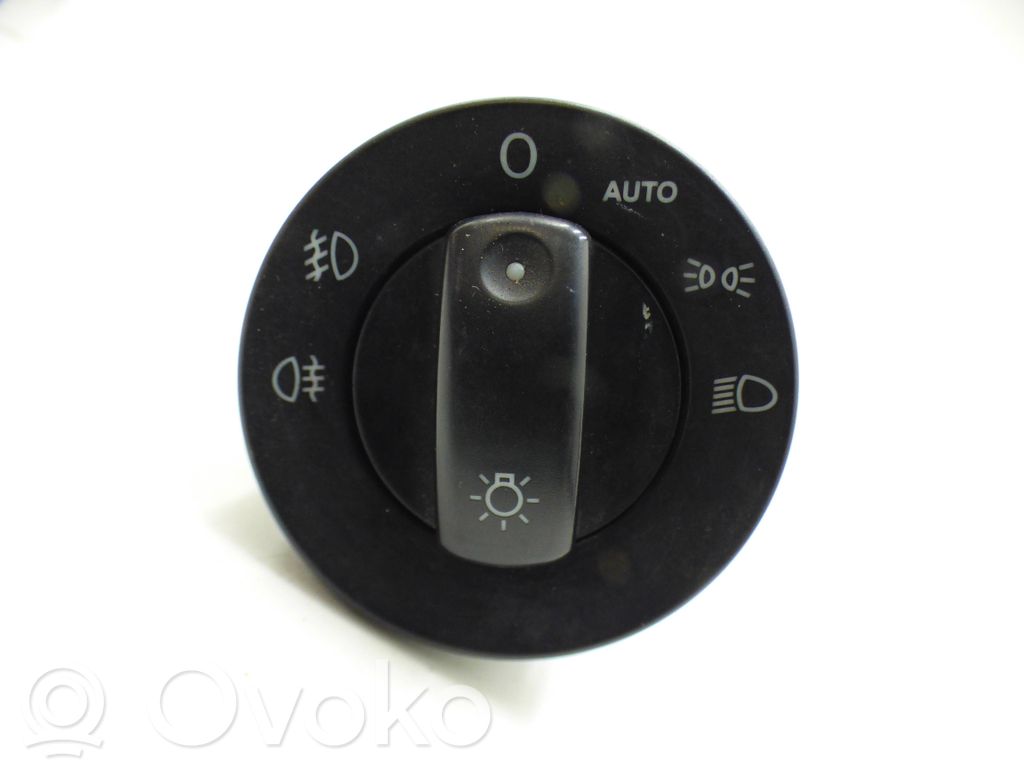 Seat Exeo (3R) Interrupteur d’éclairage 