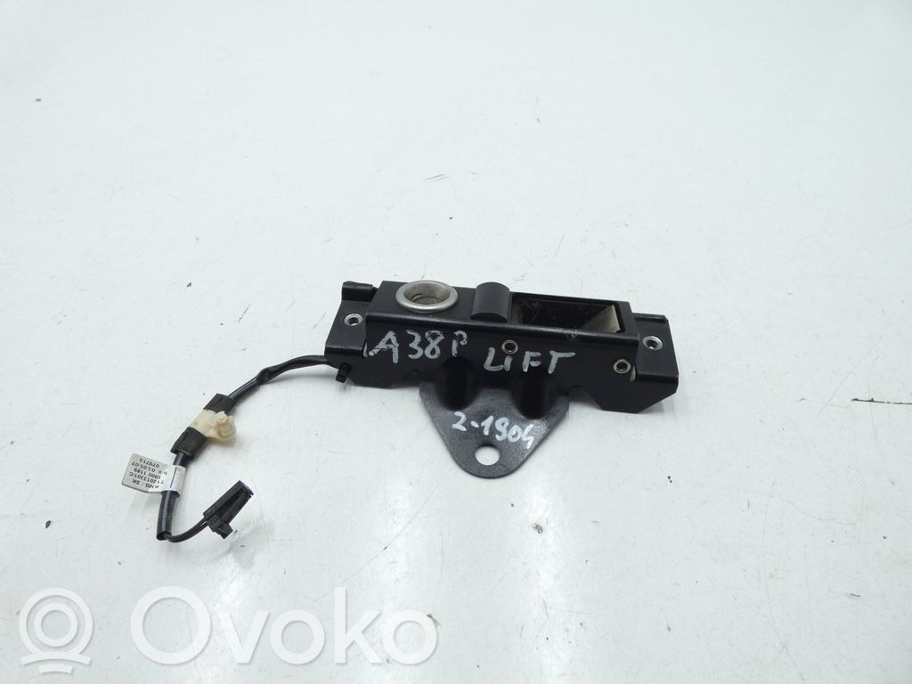 Audi A3 S3 8P Avattavan katon lukituksen vastakappale 