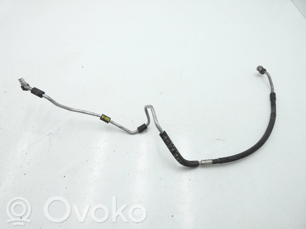 Audi A4 S4 B7 8E 8H Wąż / Przewód klimatyzacji A/C 
