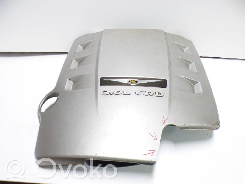 Chrysler 300 - 300C Engine cover (trim) 