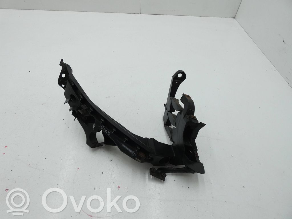 Audi A4 S4 B8 8K Halterung Scheinwerfer 