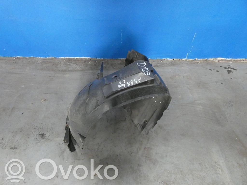 Audi A4 S4 B8 8K Rivestimento paraspruzzi passaruota anteriore 