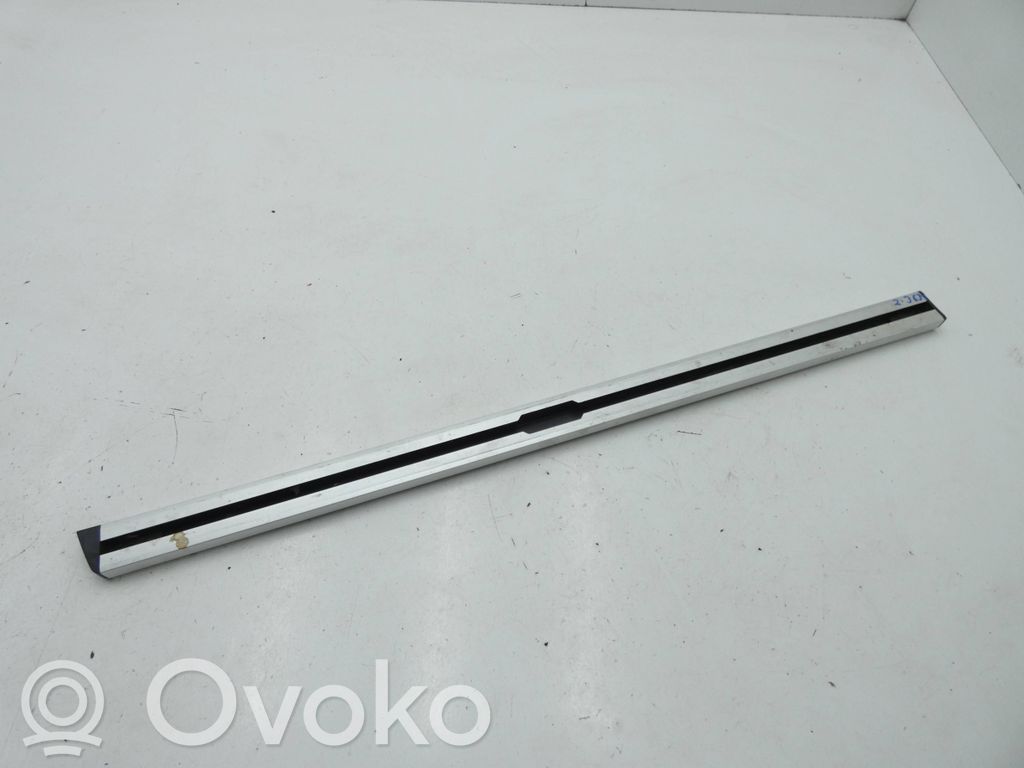 Skoda Superb B6 (3T) Inne elementy wykończenia bagażnika 