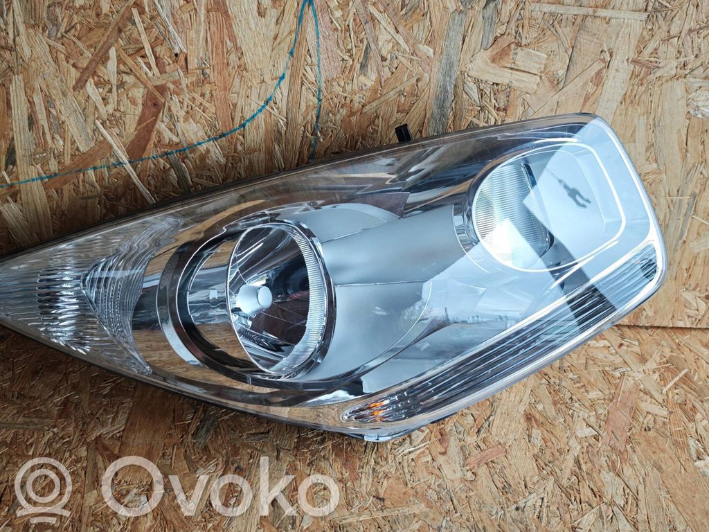 KIA Venga Phare frontale 