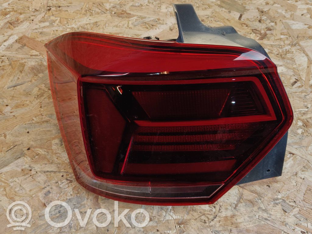 Volkswagen Polo VI Lampa tylna 