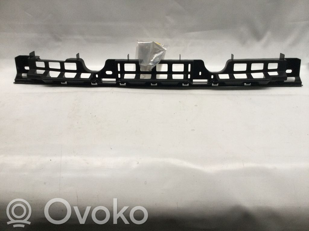 Volkswagen Caddy Uchwyt / Mocowanie zderzaka tylnego 