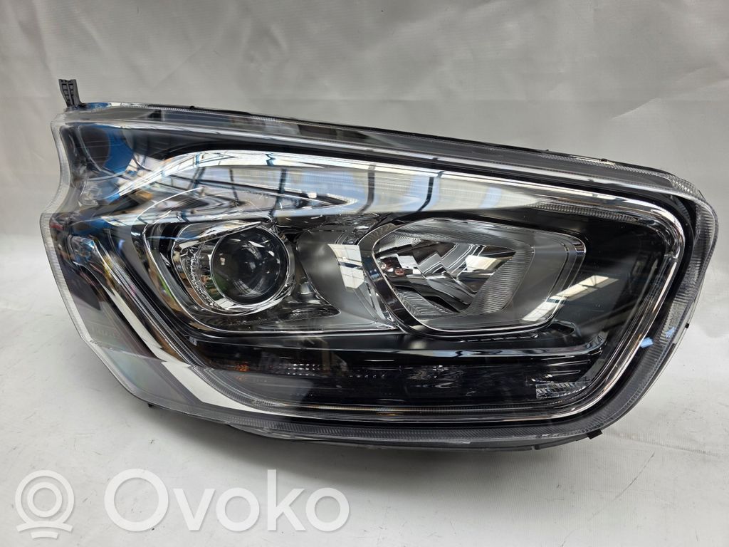 Ford Transit Custom Headlight/headlamp 