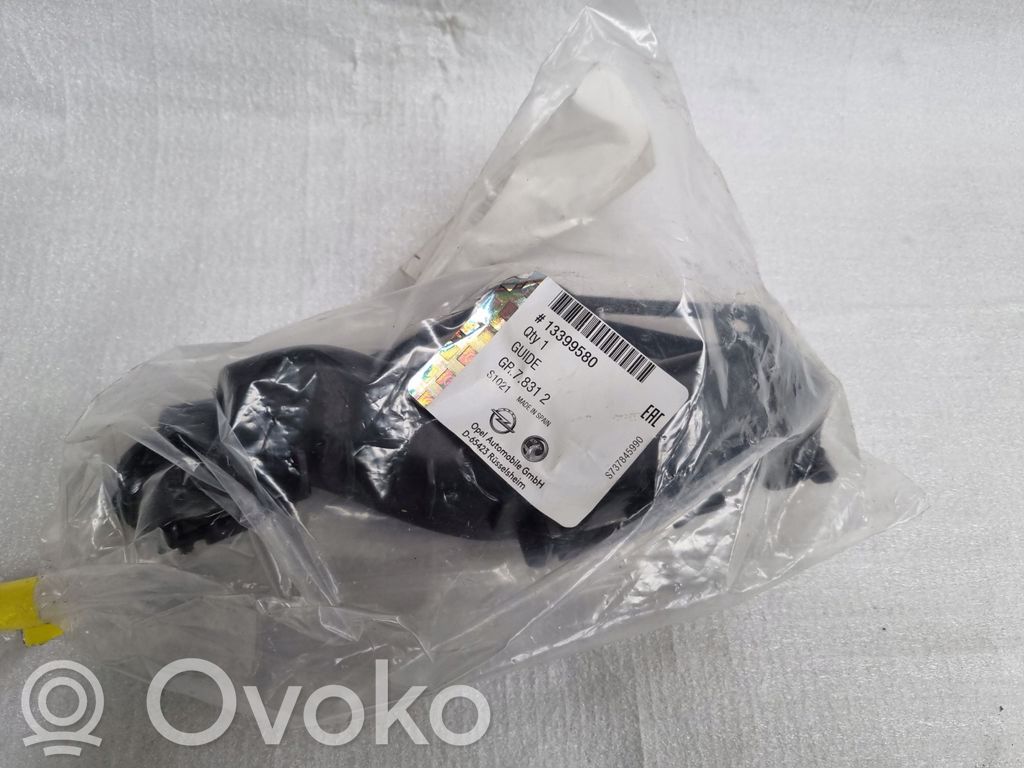 Opel Corsa E Rear bumper mounting bracket 