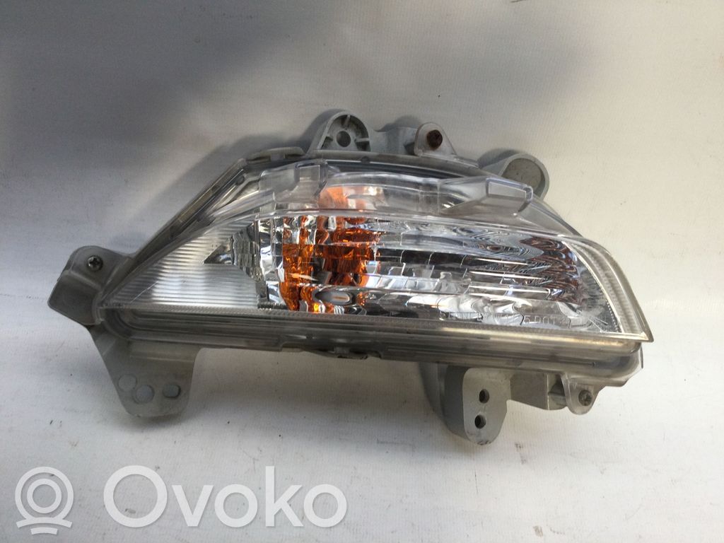 Mazda 3 III Front indicator light 