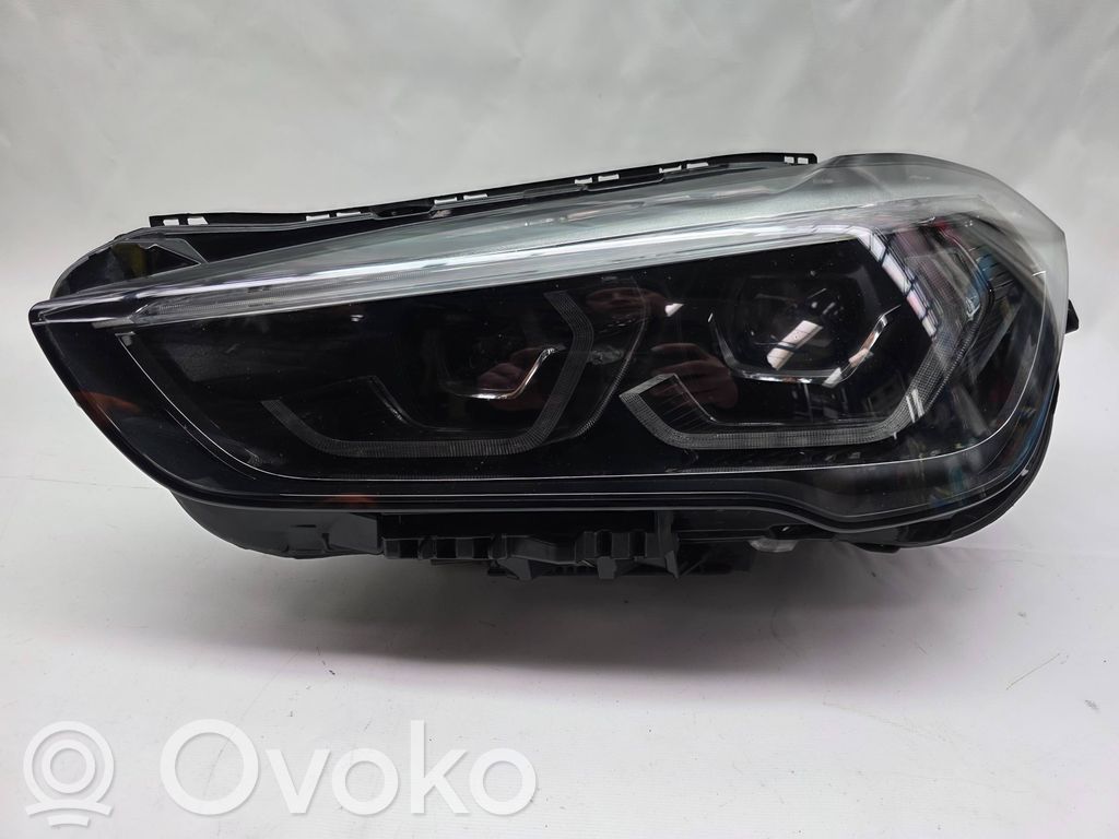 BMW X1 F48 F49 Lampa przednia 