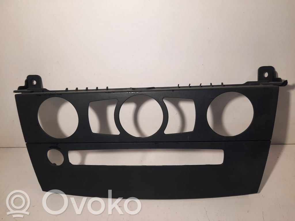 BMW 5 E60 E61 Inne części wnętrza samochodu 
