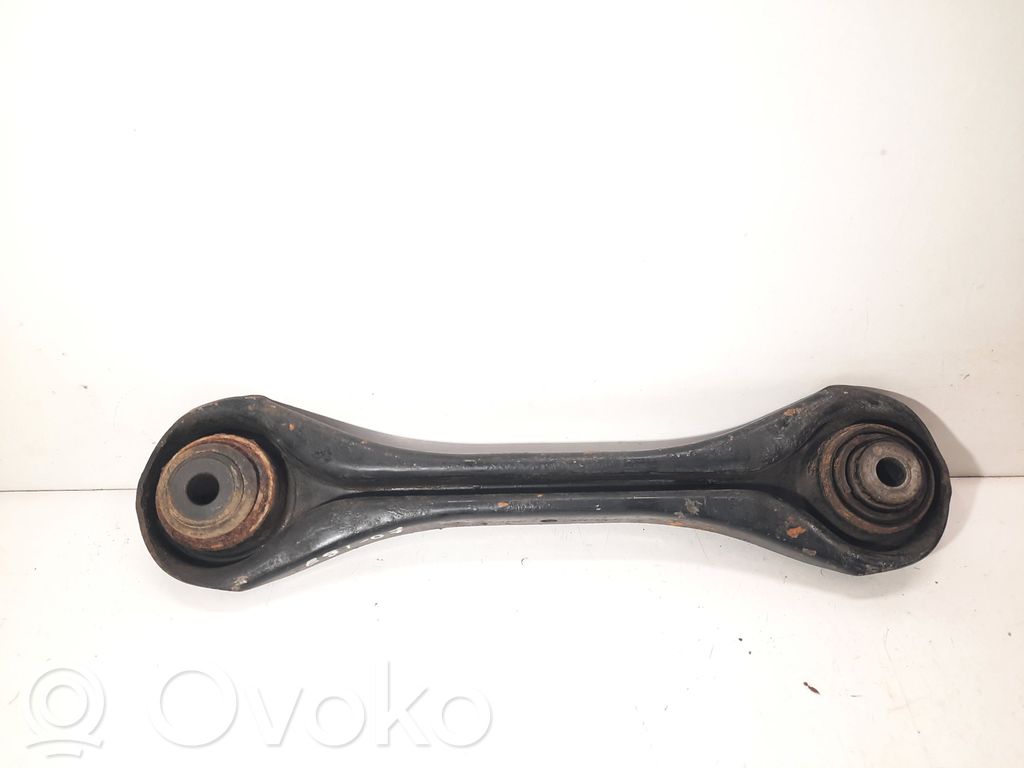 Brazo de suspensión trasero   6777980