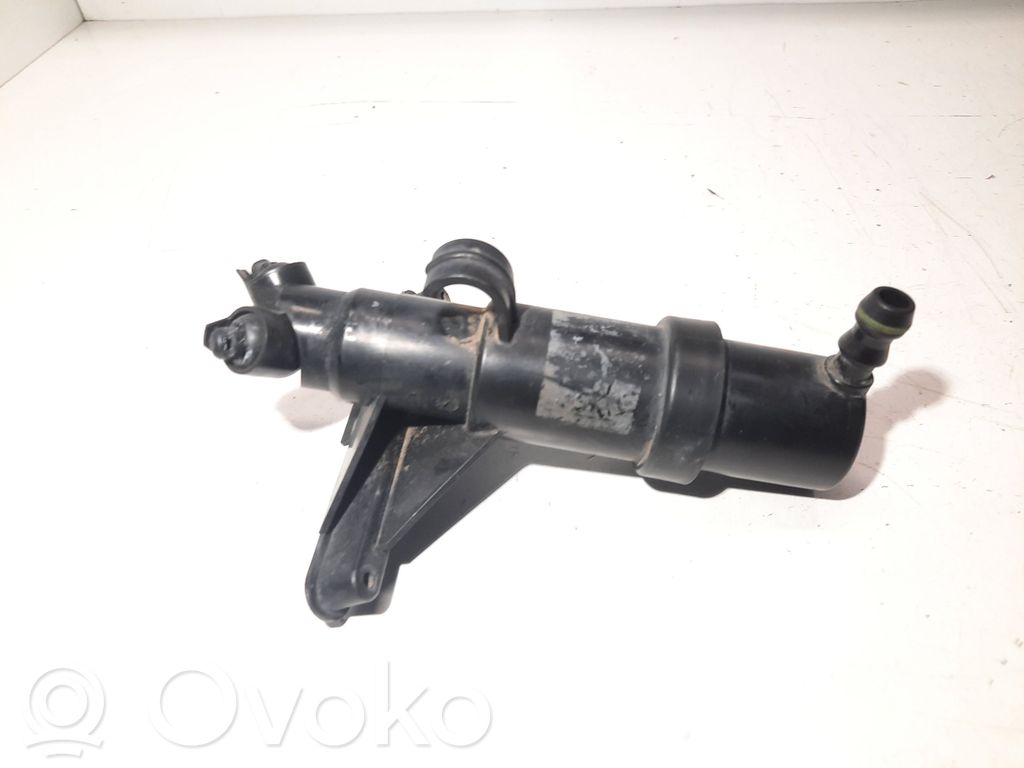 BMW 5 E60 E61 Dysza spryskiwacza lampy przedniej 