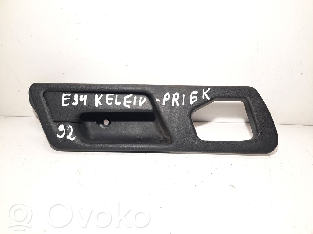 Loading door interior handle