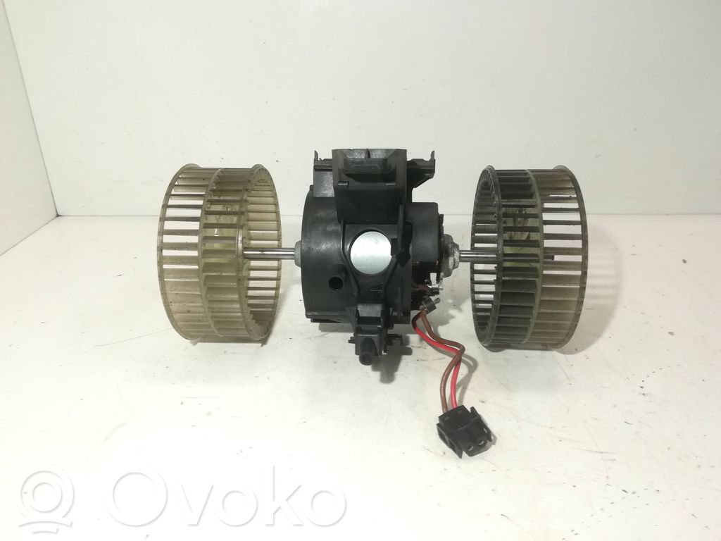 BMW 5 E60 E61 Pečiuko ventiliatorius/ putikas 