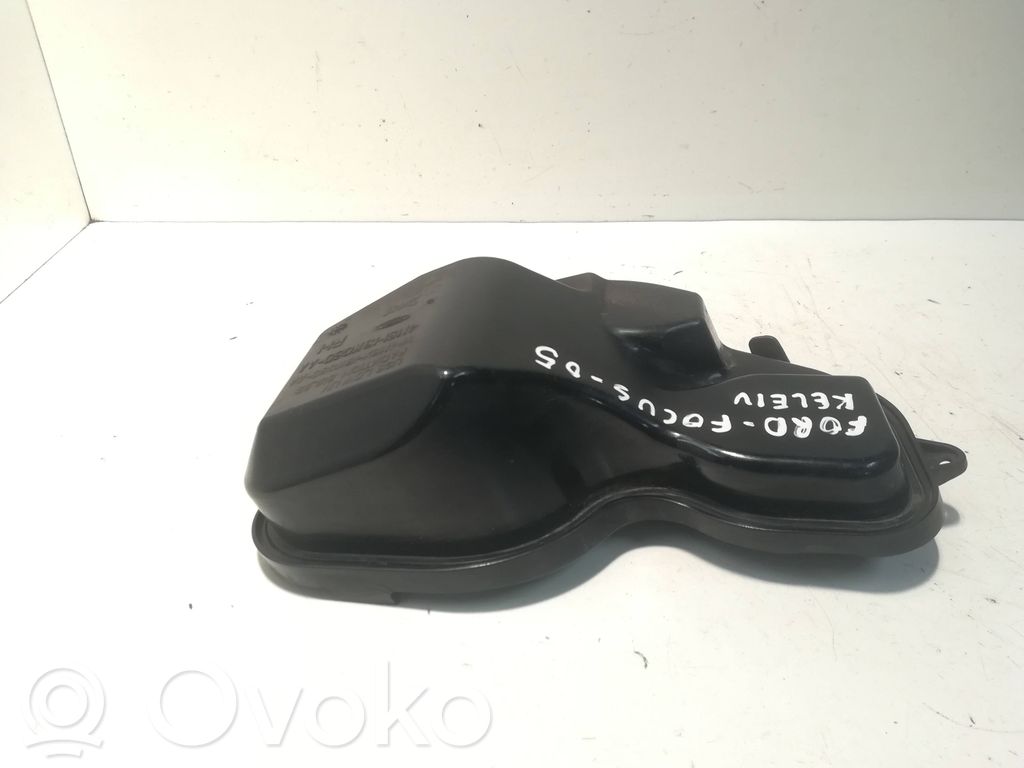 Ford Focus Headlight/headlamp dust cover 