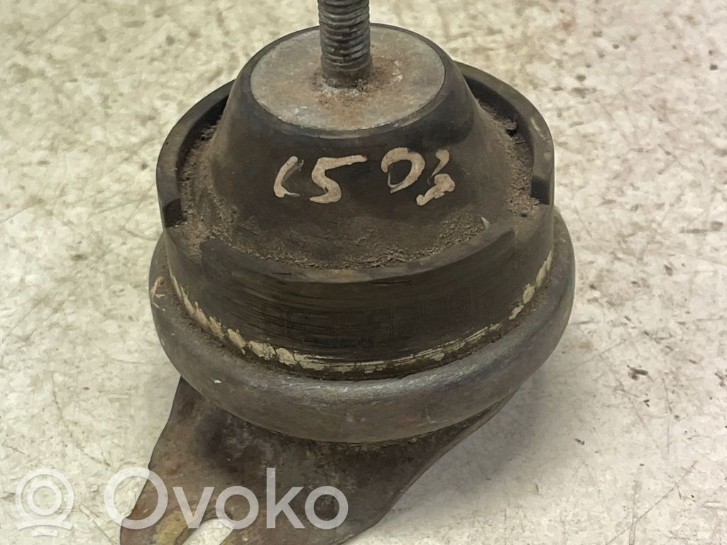 Peugeot 807 Engine mount bracket 