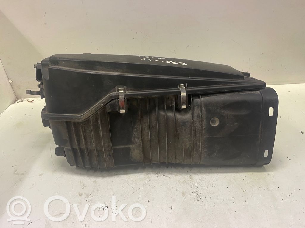 Mercedes-Benz C W203 Obudowa filtra powietrza 