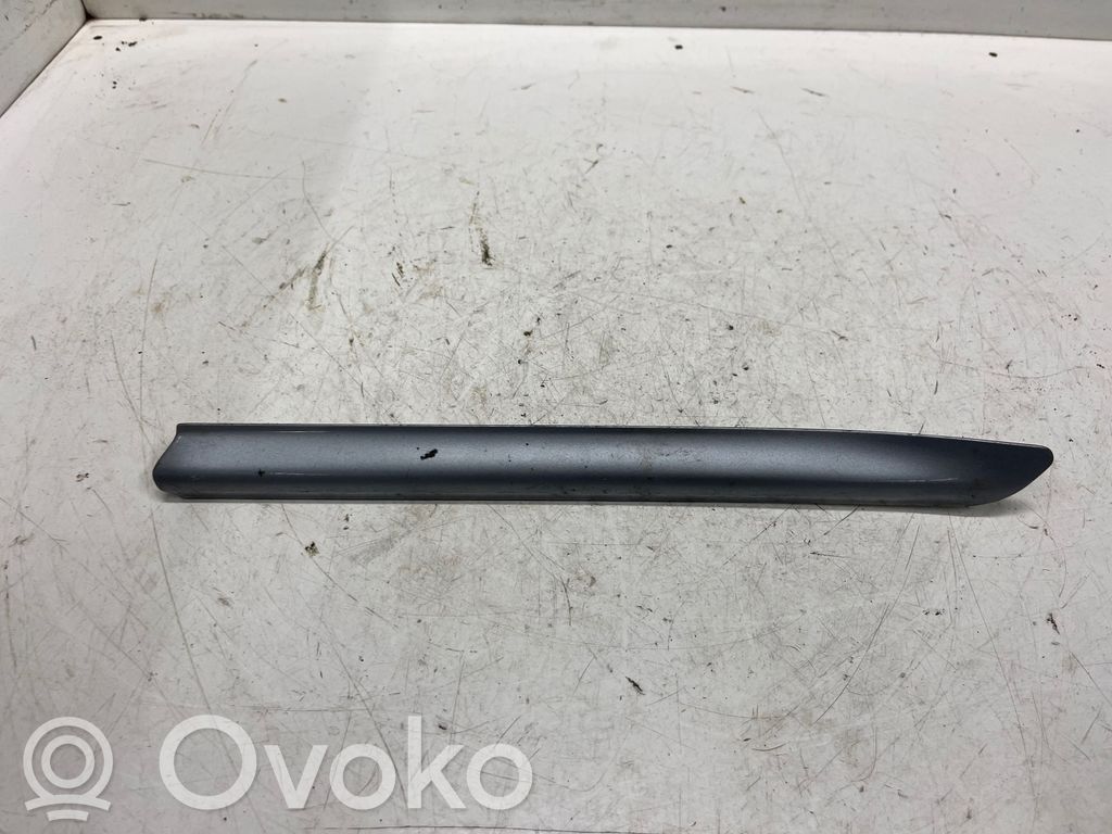 BMW 3 E46 Apdaila sparno (moldingas) 