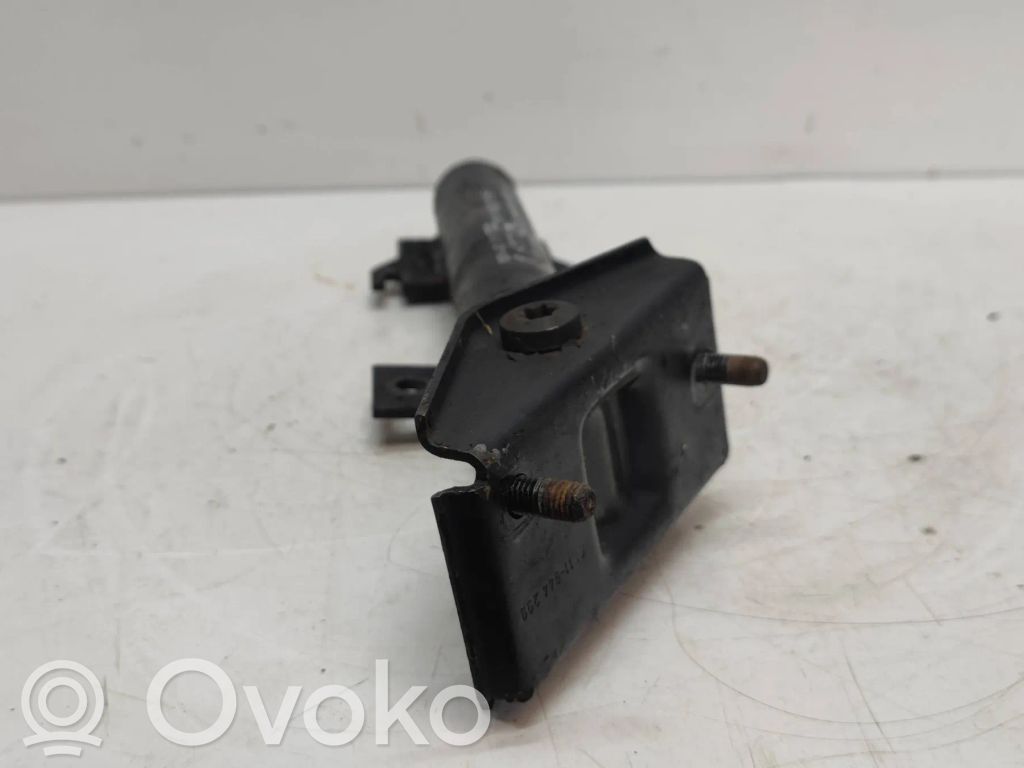 BMW 5 E34 Front bumper mounting bracket 