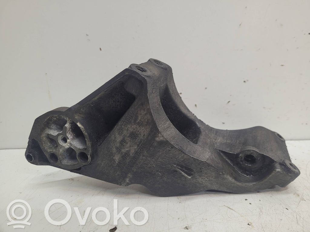 Land Rover Discovery 3 - LR3 Supporto del generatore/alternatore 