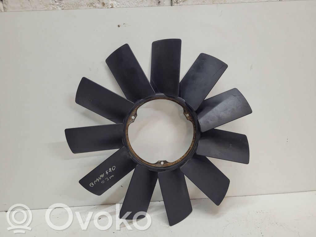 BMW 5 E39 Ventiliatora propellers 